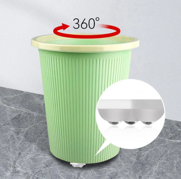 360° rotating castors with three wheels